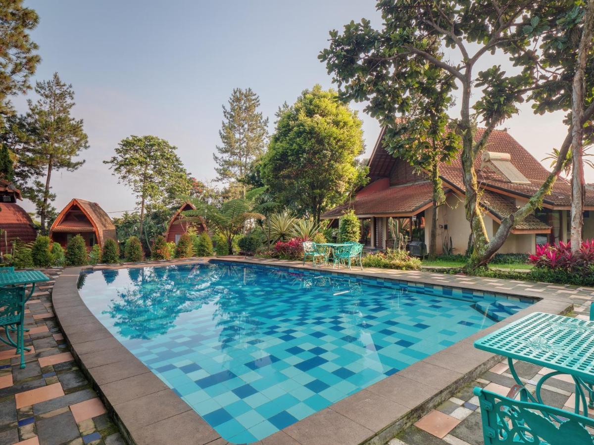 The Village Resort Bogor Exterior photo